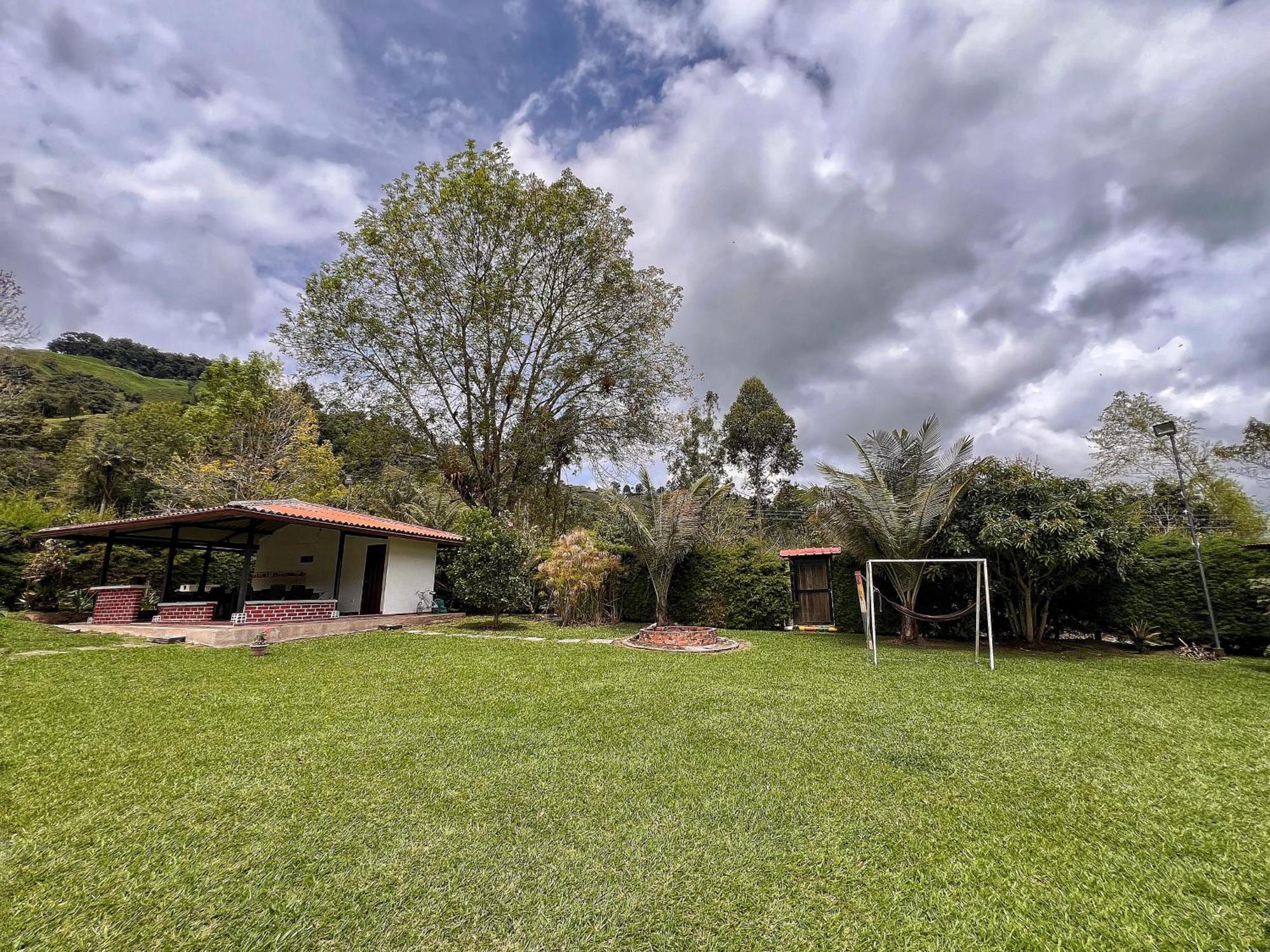 Paraiso Cocora Salento Bagian luar foto